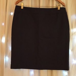 Halogen lined skirt, near new.